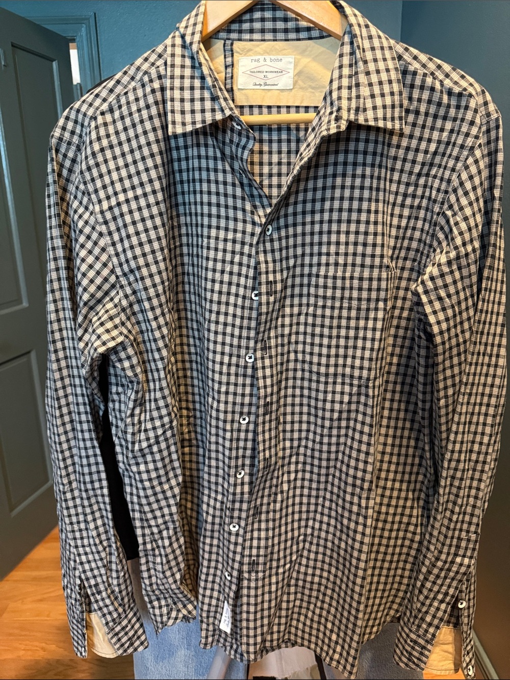 Men’s button down